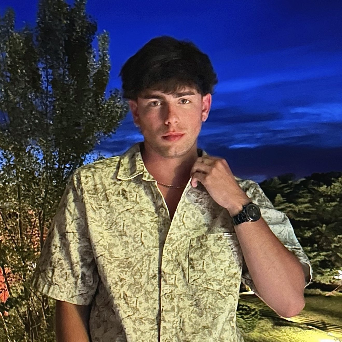 Tomás